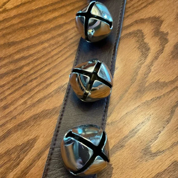 Bell Ringer - Picture 2 of 5